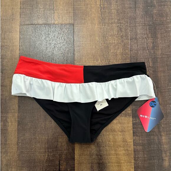 NWT DC Comics Harley Quinn Licensed Bikini Ruffled Swim Bottom Size Medium - Picture 8 of 9